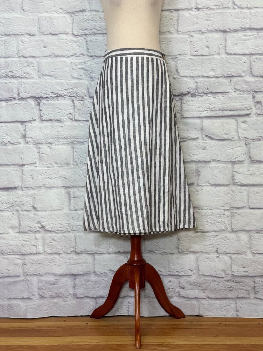 Reistor Overlap Gray & White Linen Striped Wrap Skirt